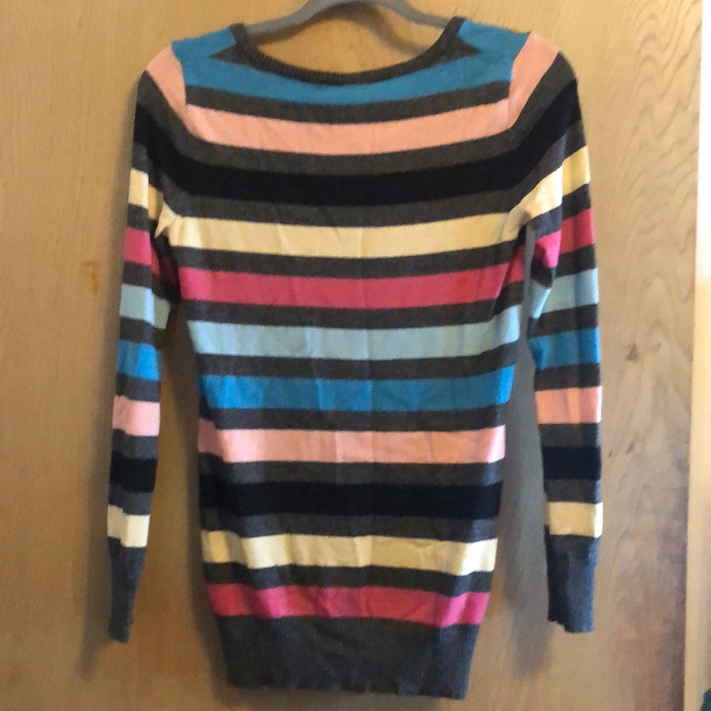 H&M Sweater - Picture 4 of 4